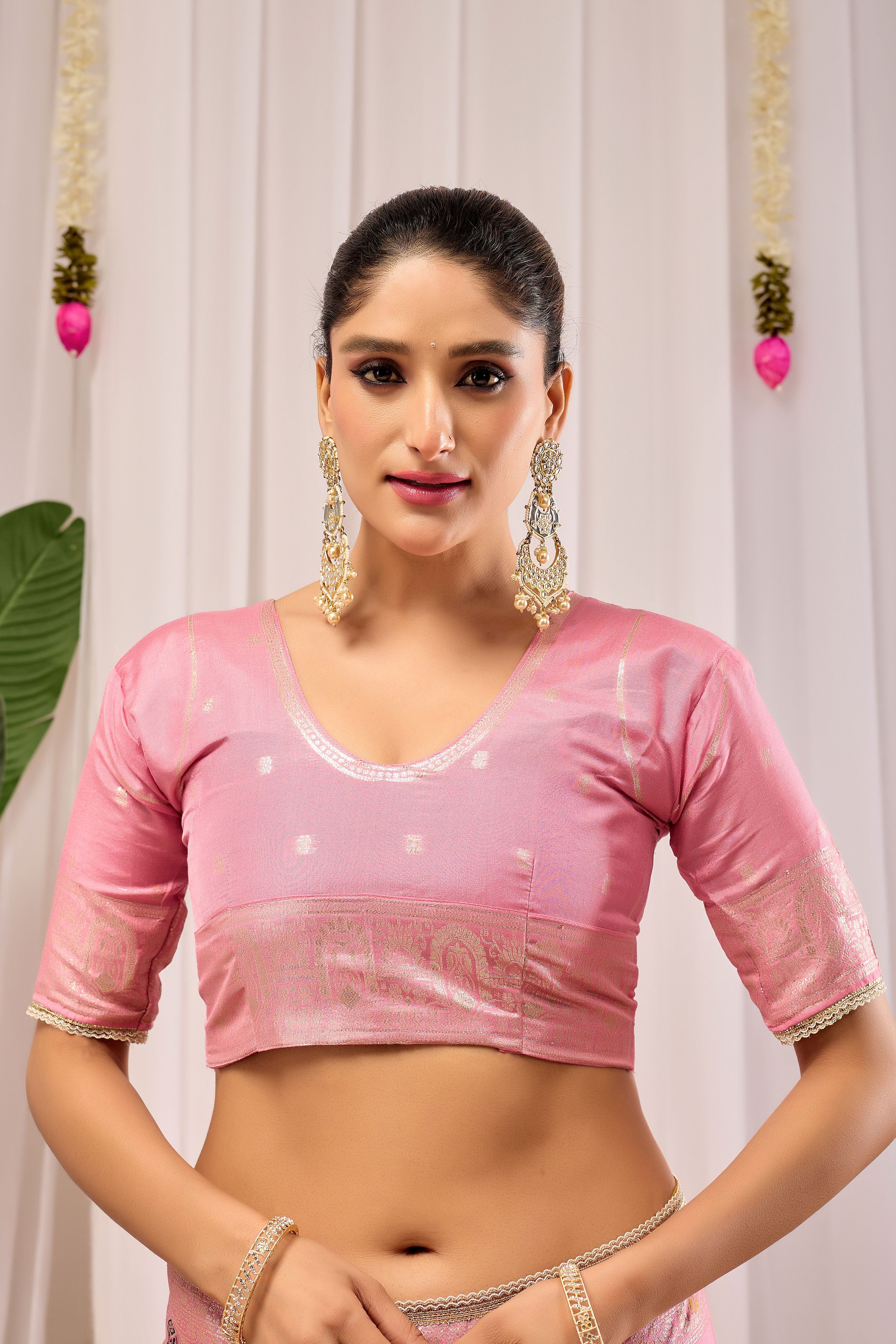 Elegant Soft Pink Woven Silk Saree with Classic Traditional Patterns, Designer Border and Luxurious Pallu