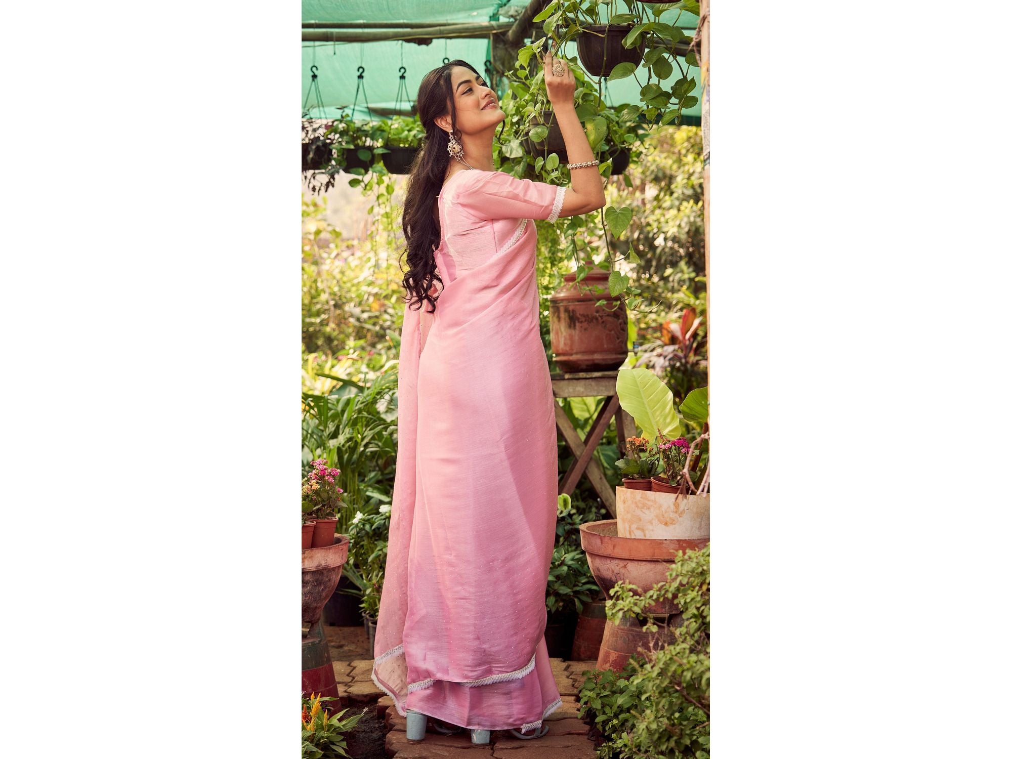 Blush Pink Grace Chiffon Saree | Delicate Border & Blouse
